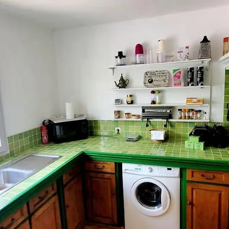 Charming Apt With Balcony In The Heart Of Lejlighed